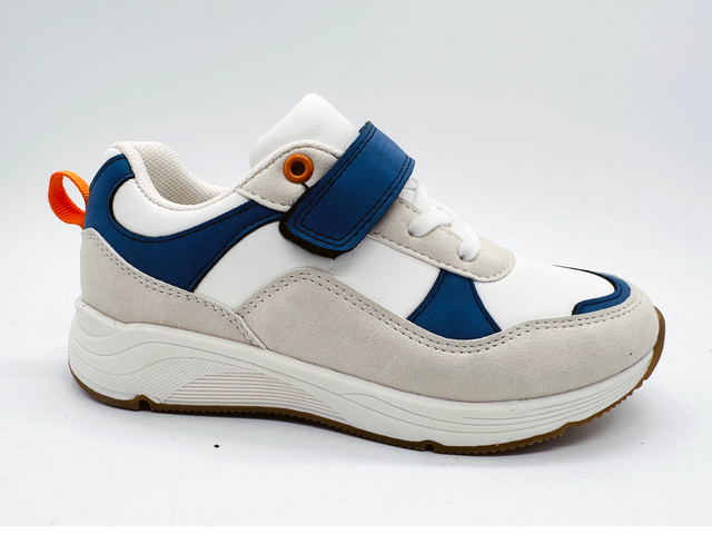 Sapatos casuais elegantes e vanguardistas para meninos