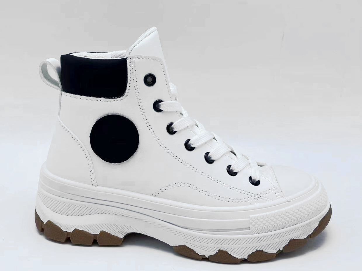Sapatos confortáveis ​​femininos modernos e requintados de alta qualidade moldados por injeção